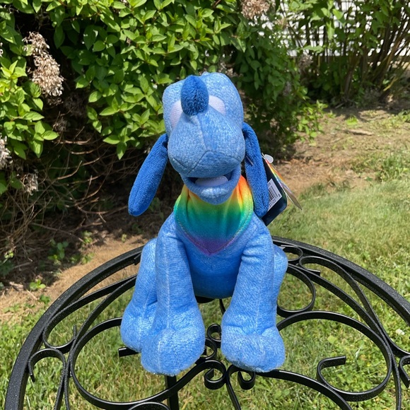 🌈Disney Rainbow Collection Pride Pluto Plush - Picture 2 of 5
